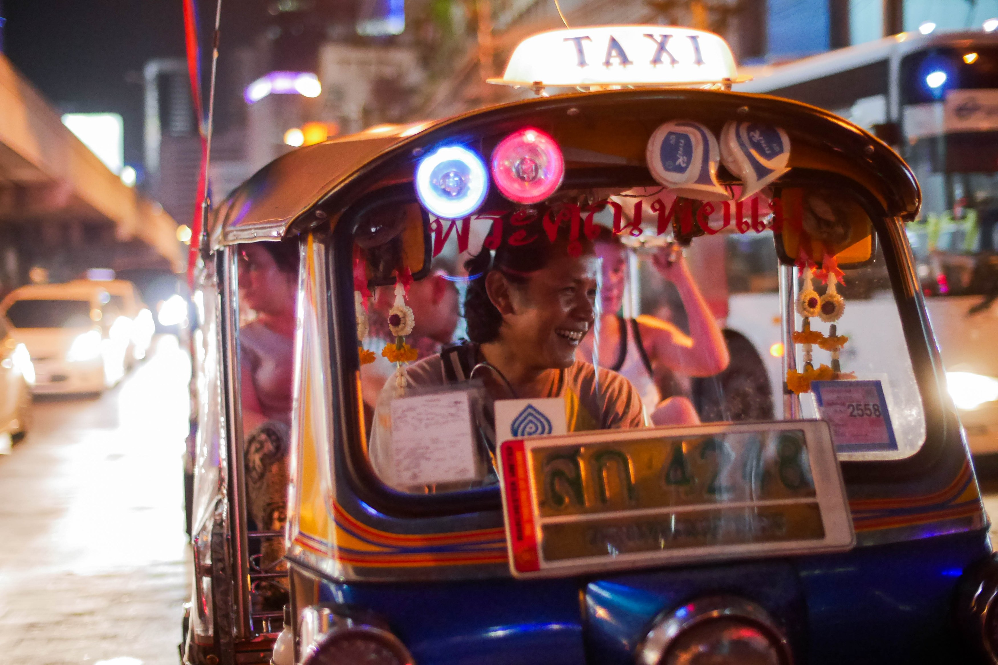 TH - Bangkok - Tuk Tuk.jpg