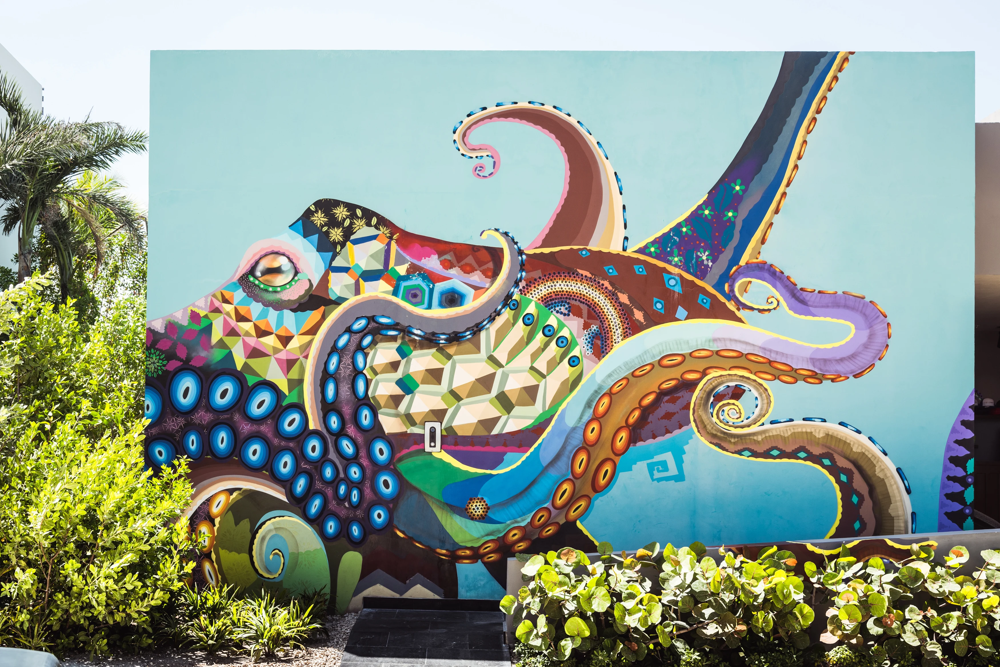MX-Andaz Mayakoba - Modern art 2.webp
