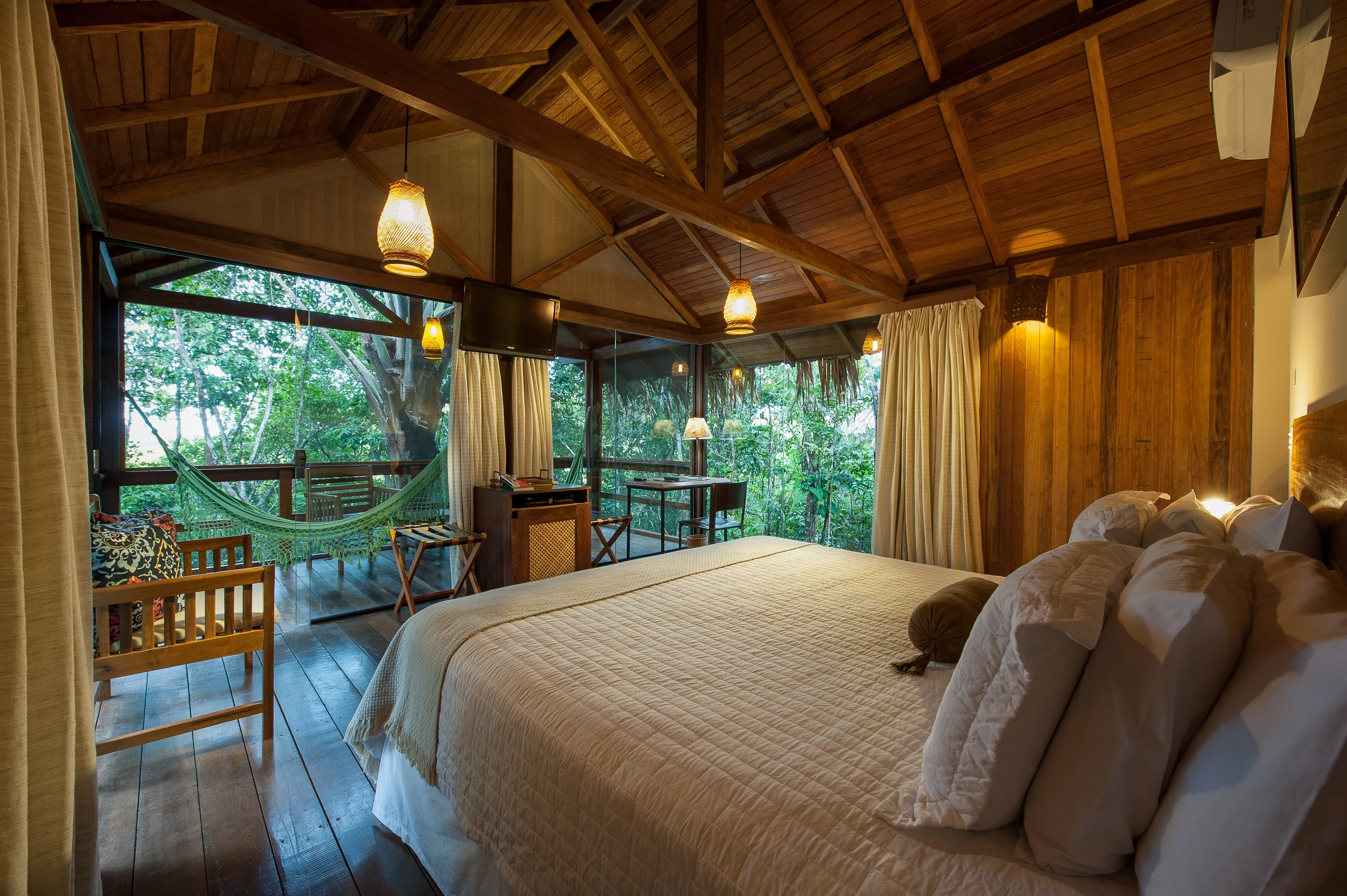 BR - Anavilhanas - bedroom-1.webp
