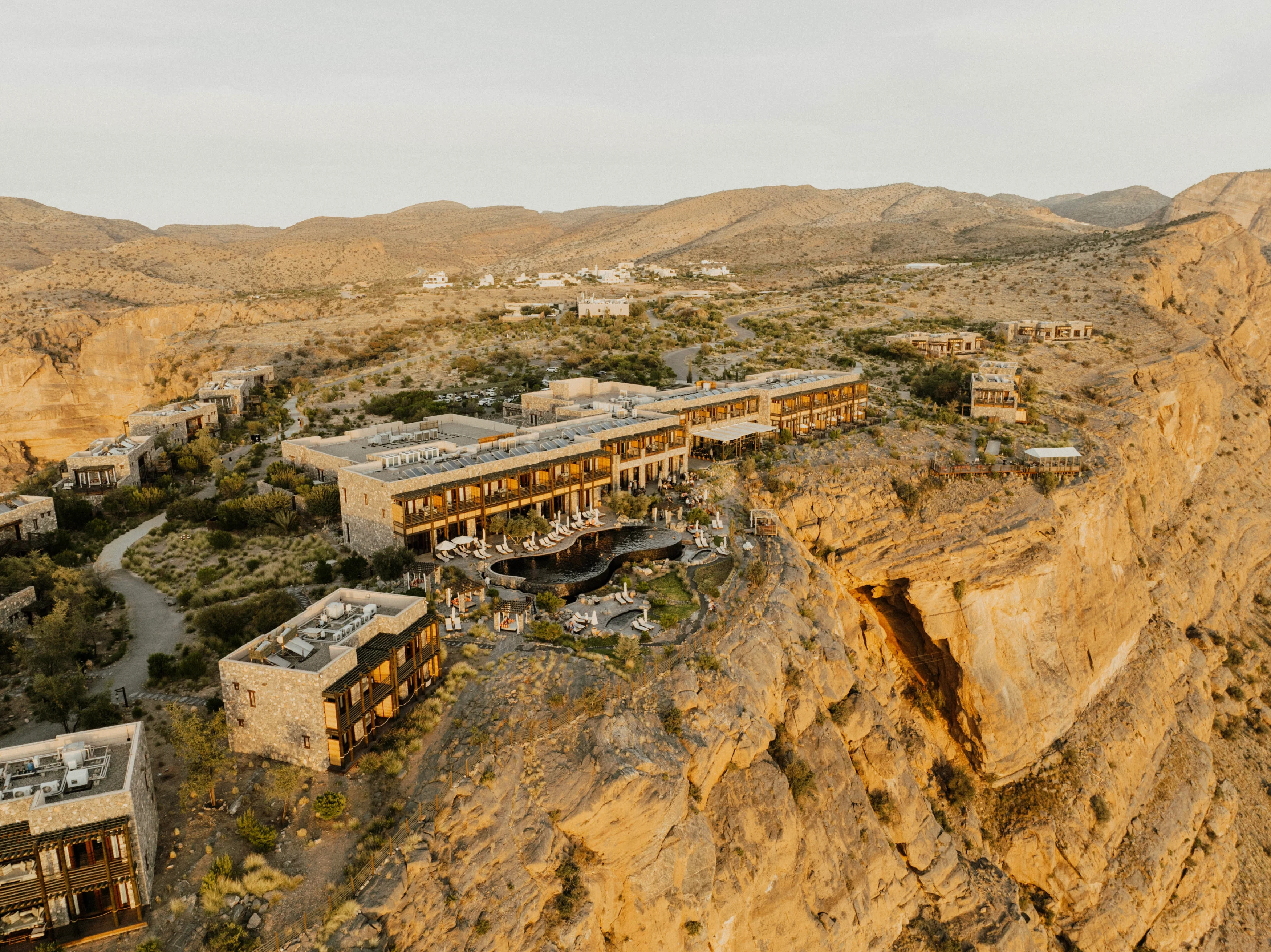 OM - Accommodatie - Alila Jabal Akhdar - Van ver.webp