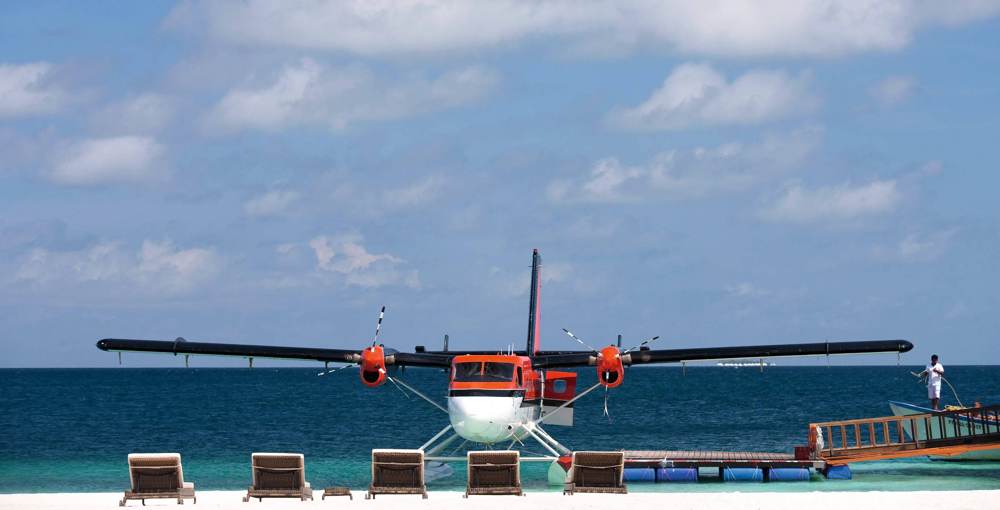 MV - Moofushi - Seaplane.webp