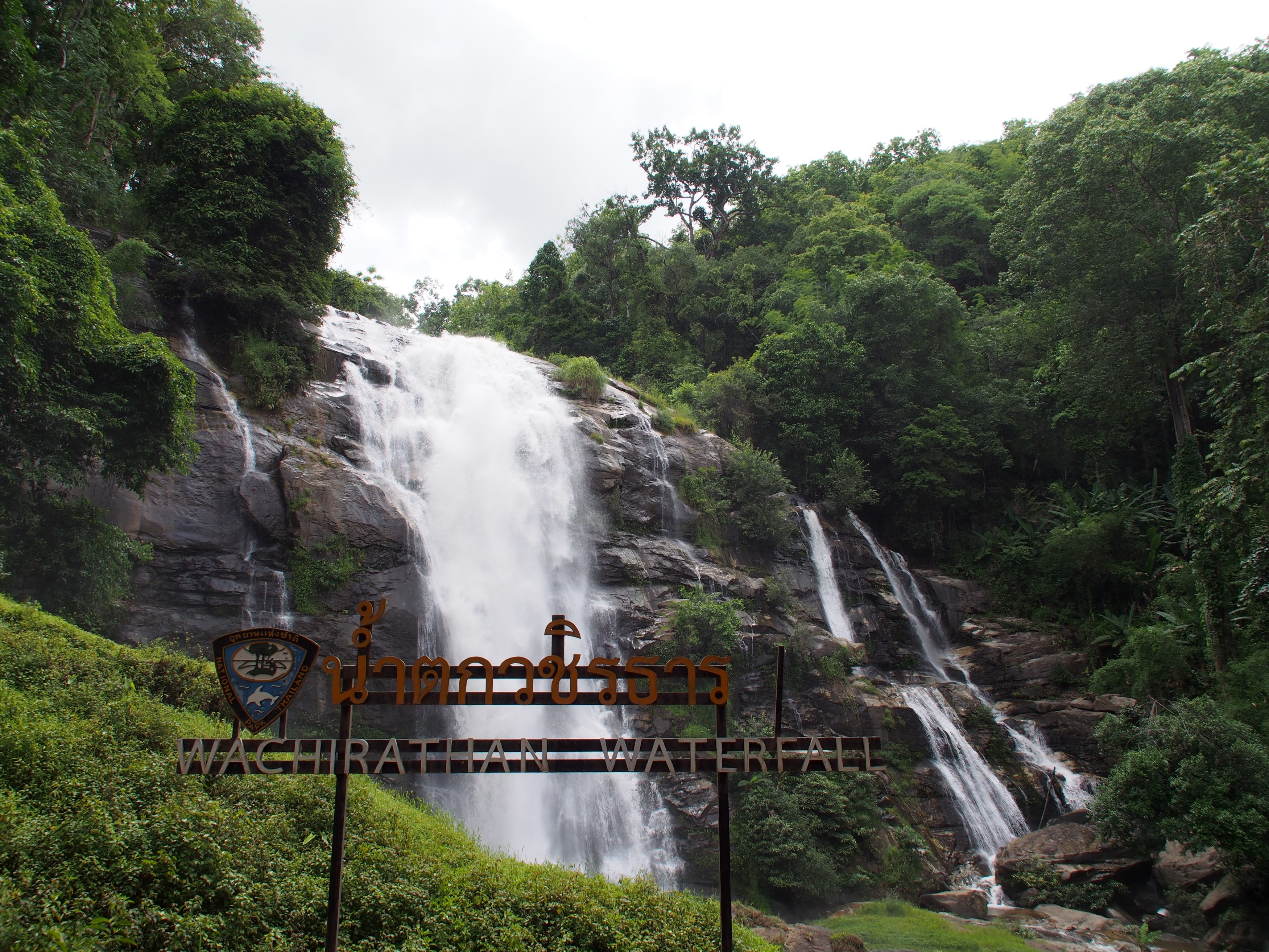 TH - Chiang Mai - Wachirathan Waterfall.JPG