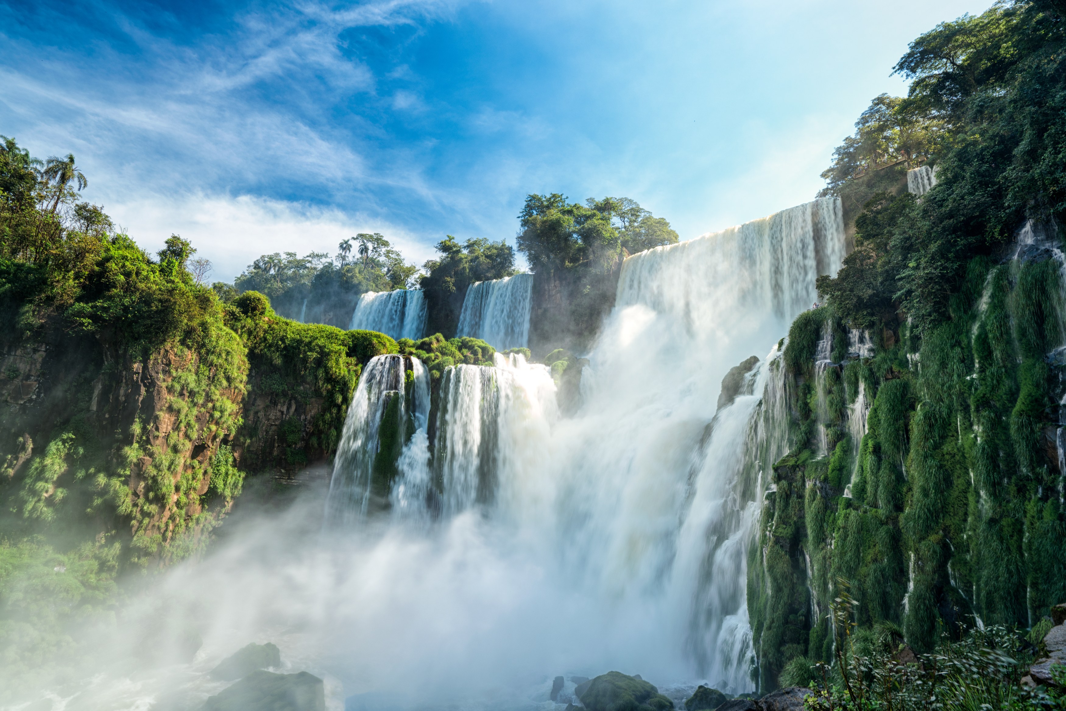 AR-Iguazu-Waterfalls-Shutterstock (1).jpg