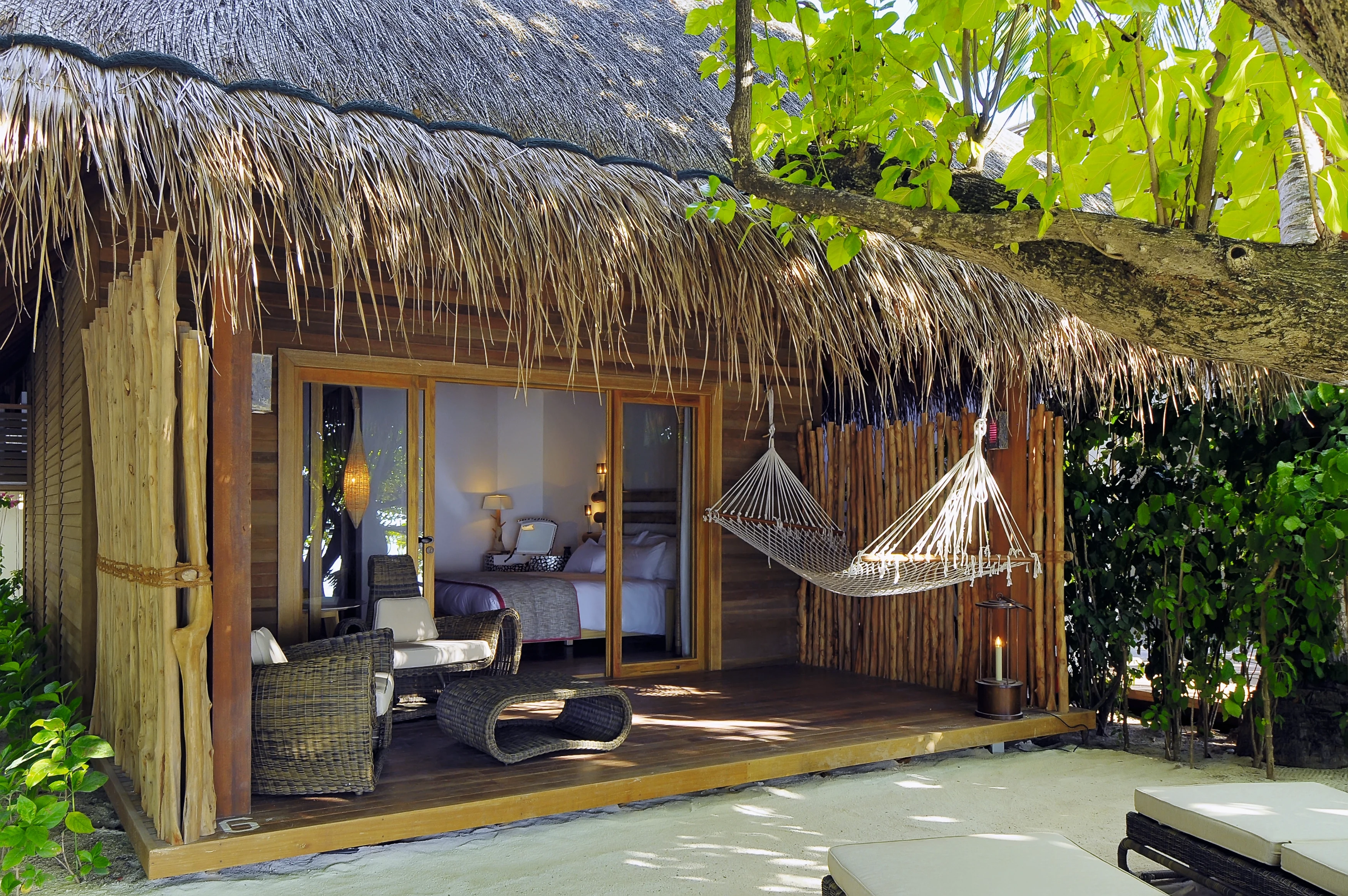 MV - Moofushi - Beach Villa Exterior.webp
